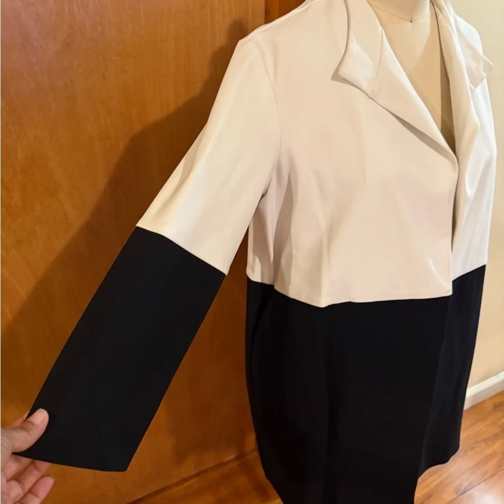 CHIARA BONI Elegant Black and White Women's Coat